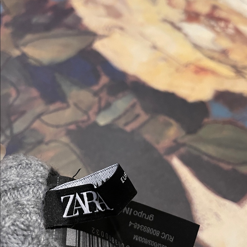 Zara Gloves - Picture 5 of 6